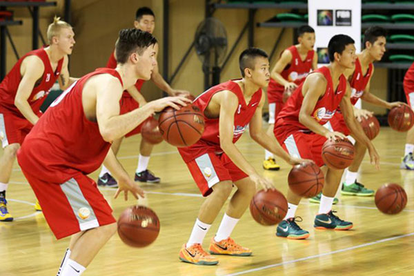 上海篮球训练营一般多少钱