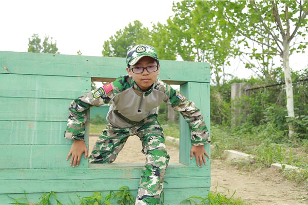 上海6到12岁军事夏令营