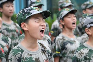 暑假上海军事夏令营对孩子有什么好处？