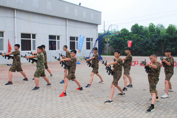 上海小学生暑假军事夏令营哪个好