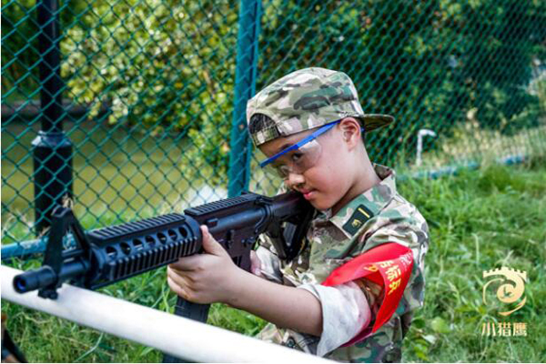 上海青少年軍事化管理夏令營