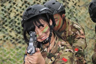 暑假上海青少年军事夏令营，实现军营梦