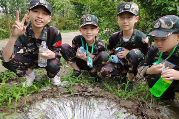 上海青少年軍事化管理夏令營