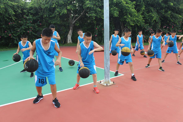 上海篮球夏令营哪个好