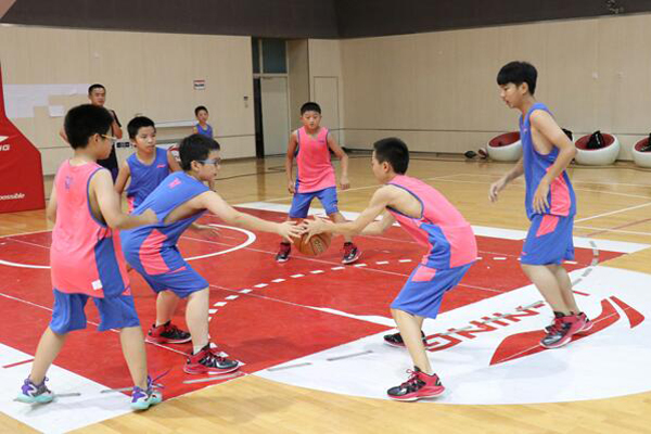 暑假上海篮球夏令营哪个机构好