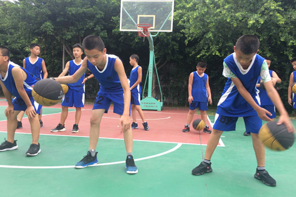 上海篮球夏令营哪个好