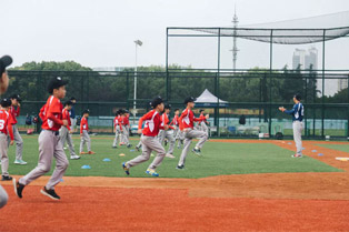 上海棒球夏令营哪家好？8N7U棒球联盟夏令营靠谱！